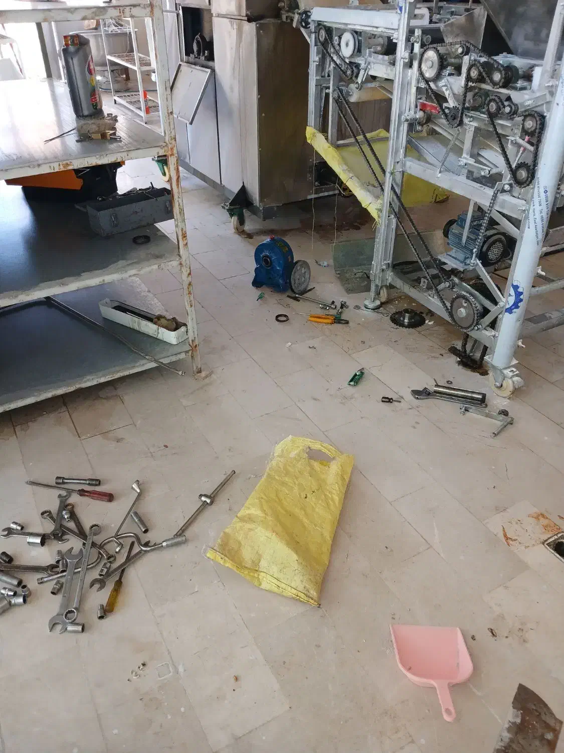 تعمیرات سه کار نانوایی وابر و تابلو برق|خدمات پیشه و مهارت|کرمانشاه, |دیوار