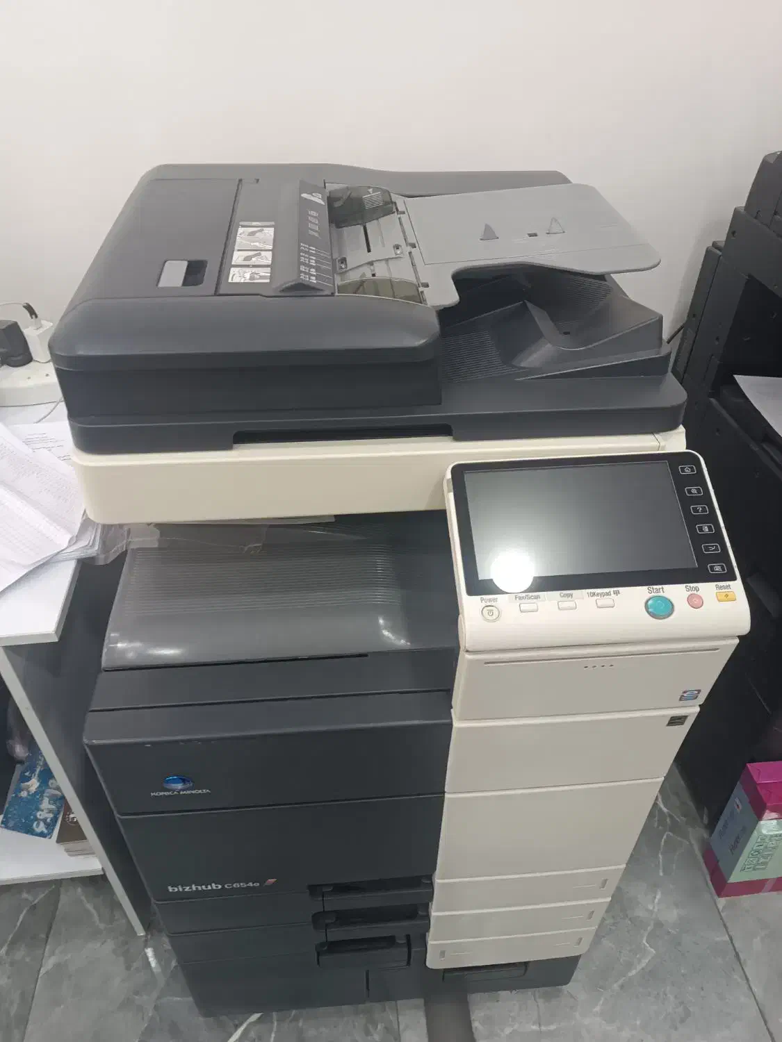 دستگاه رنگیکونیکا 654|پرینتر، اسکنر، کپی، فکس|ایلام, |دیوار