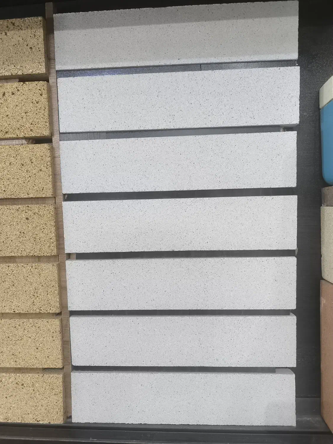 فروش ویژه آجرنمای سفید|مصالح و تجهیزات ساختمان|اصفهان, مفتح|دیوار