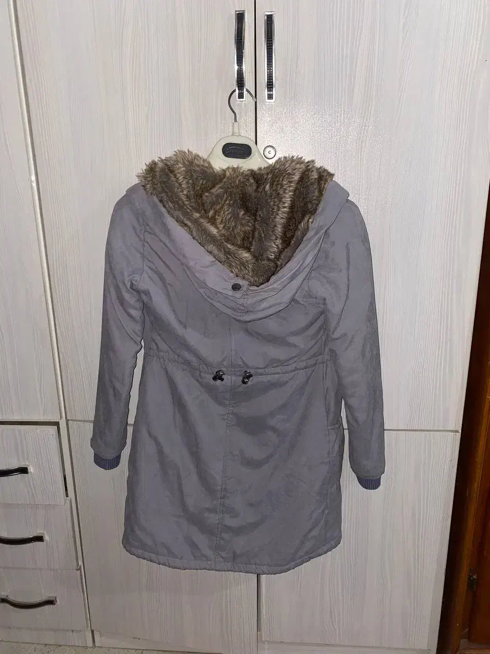 کاپشن ضخیم در حد نو|لباس|گنبد کاووس, |دیوار