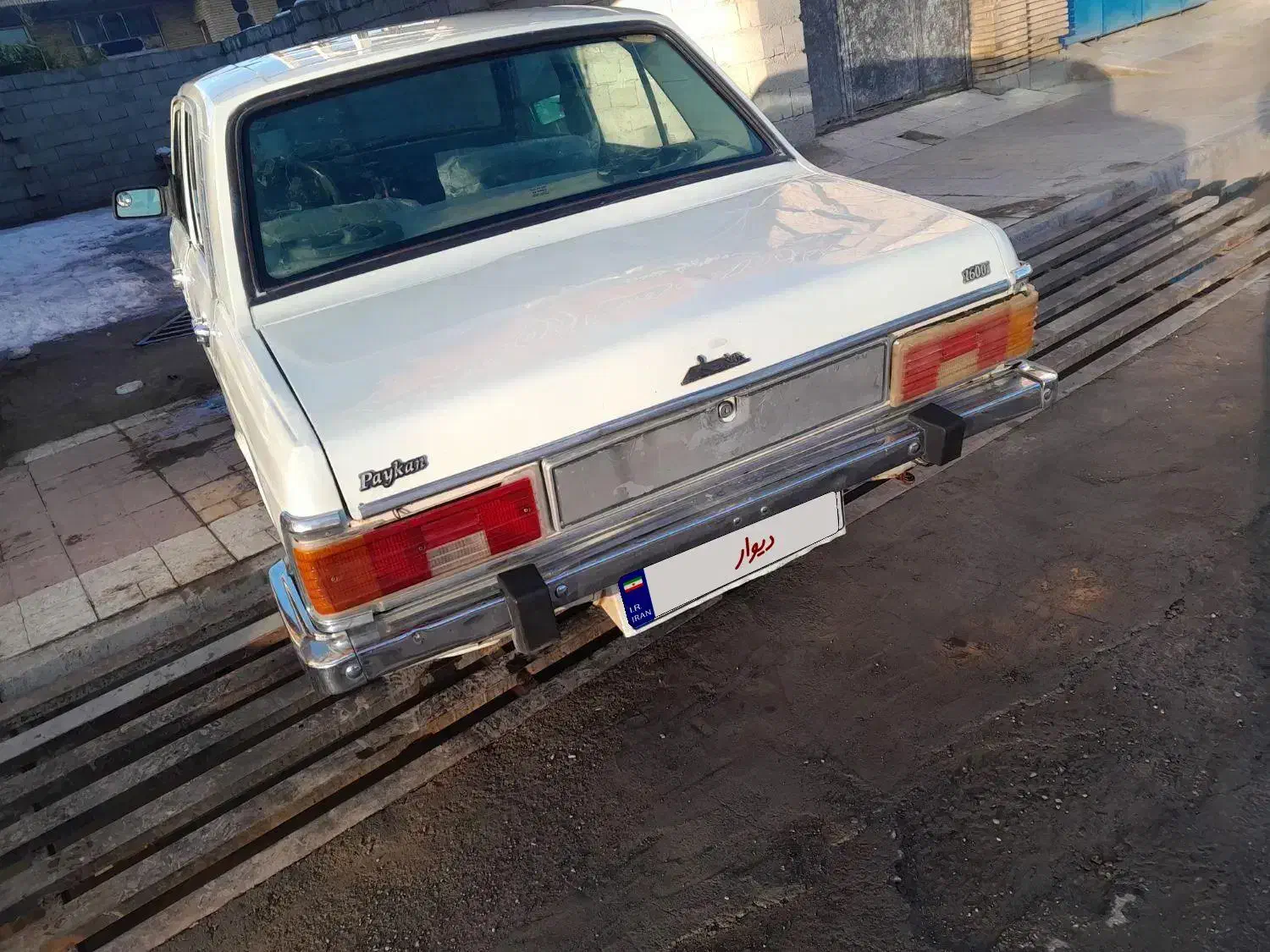 پیکان 83دوگانه عروسک|خودرو کلاسیک|بافت, |دیوار