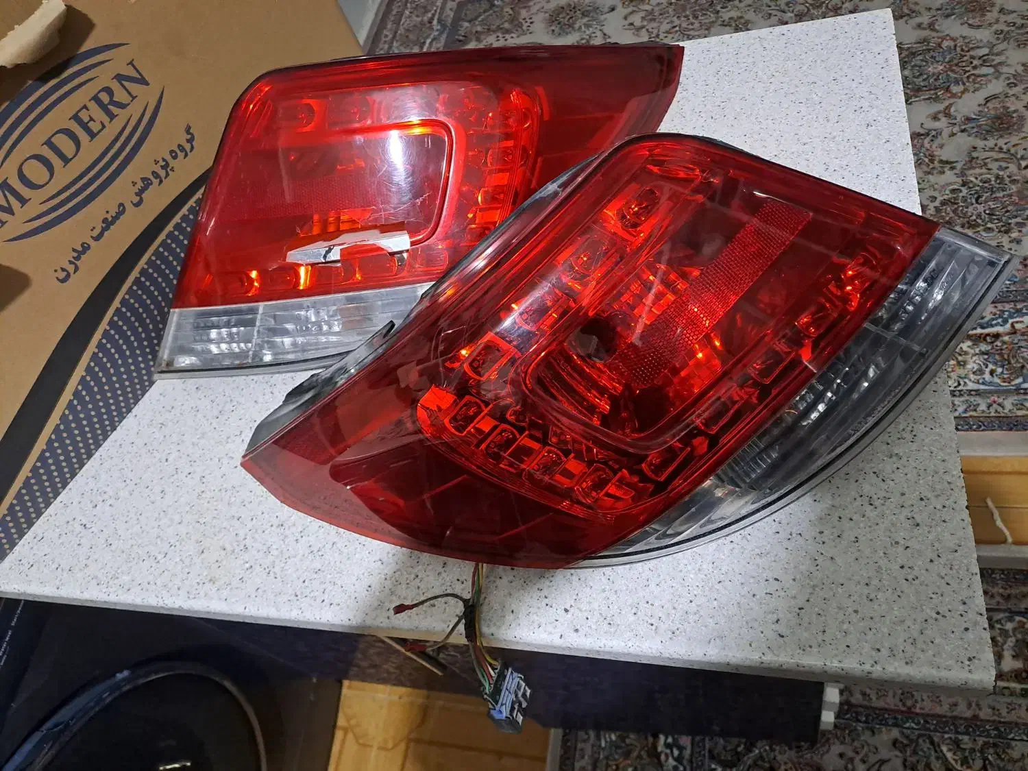 چراغ عقب دنا|قطعات یدکی و لوازم جانبی|بهارستان, |دیوار