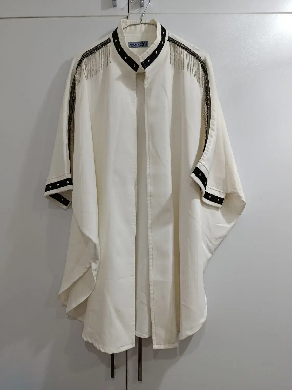 فروش فوری کت سفید مجلسی سفید|لباس|تهران, میدان میوه و تره‌بار مرکزی|دیوار