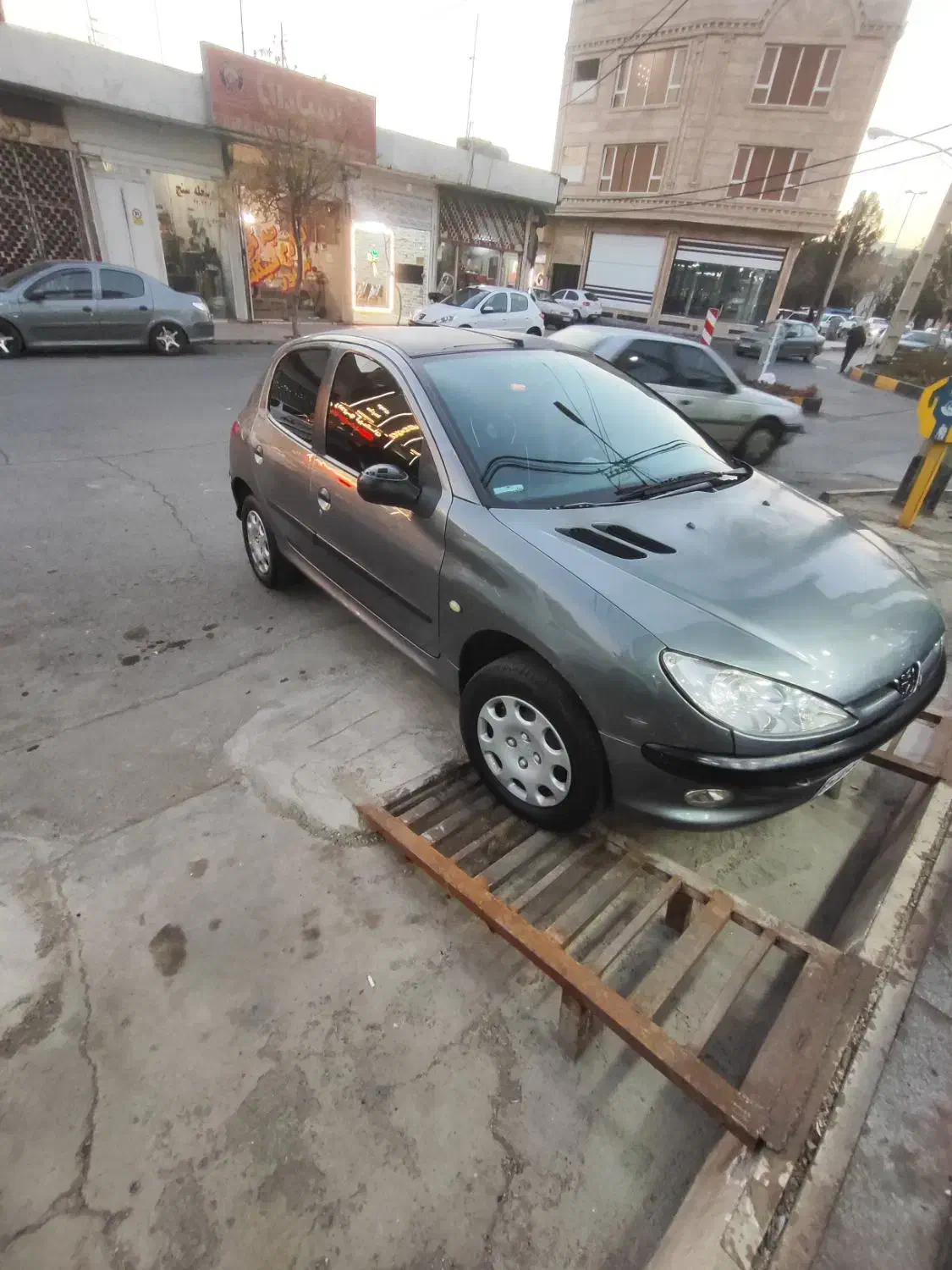 206تیب 2|قطعات یدکی و لوازم جانبی|قم, تولید دارو و یخچال|دیوار