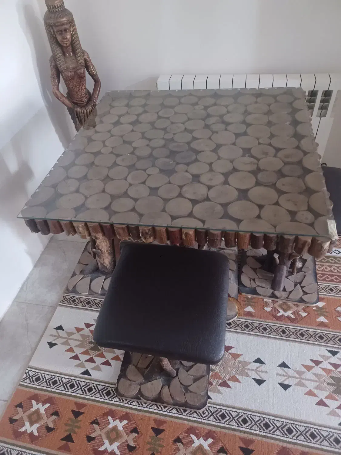 میز ناهار خوری|میز و صندلی غذاخوری|بومهن, |دیوار