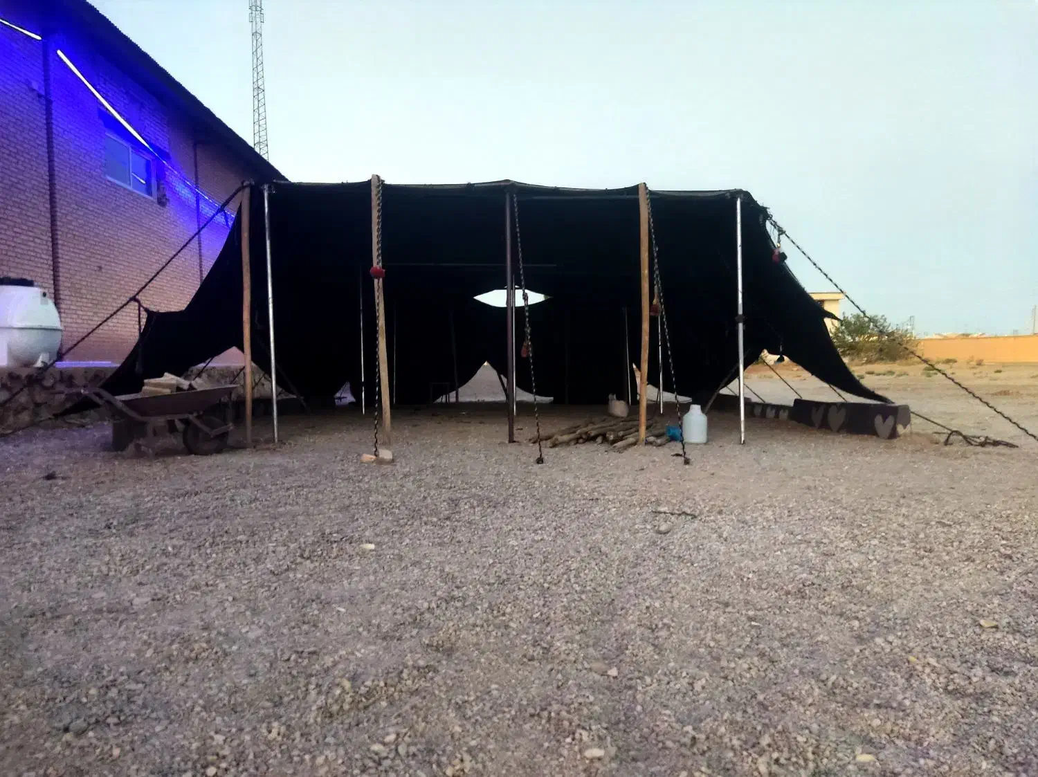 فروش سیاه چادر در ابعاد 9در6|کوهنوردی و کمپینگ|جرقویه, |دیوار