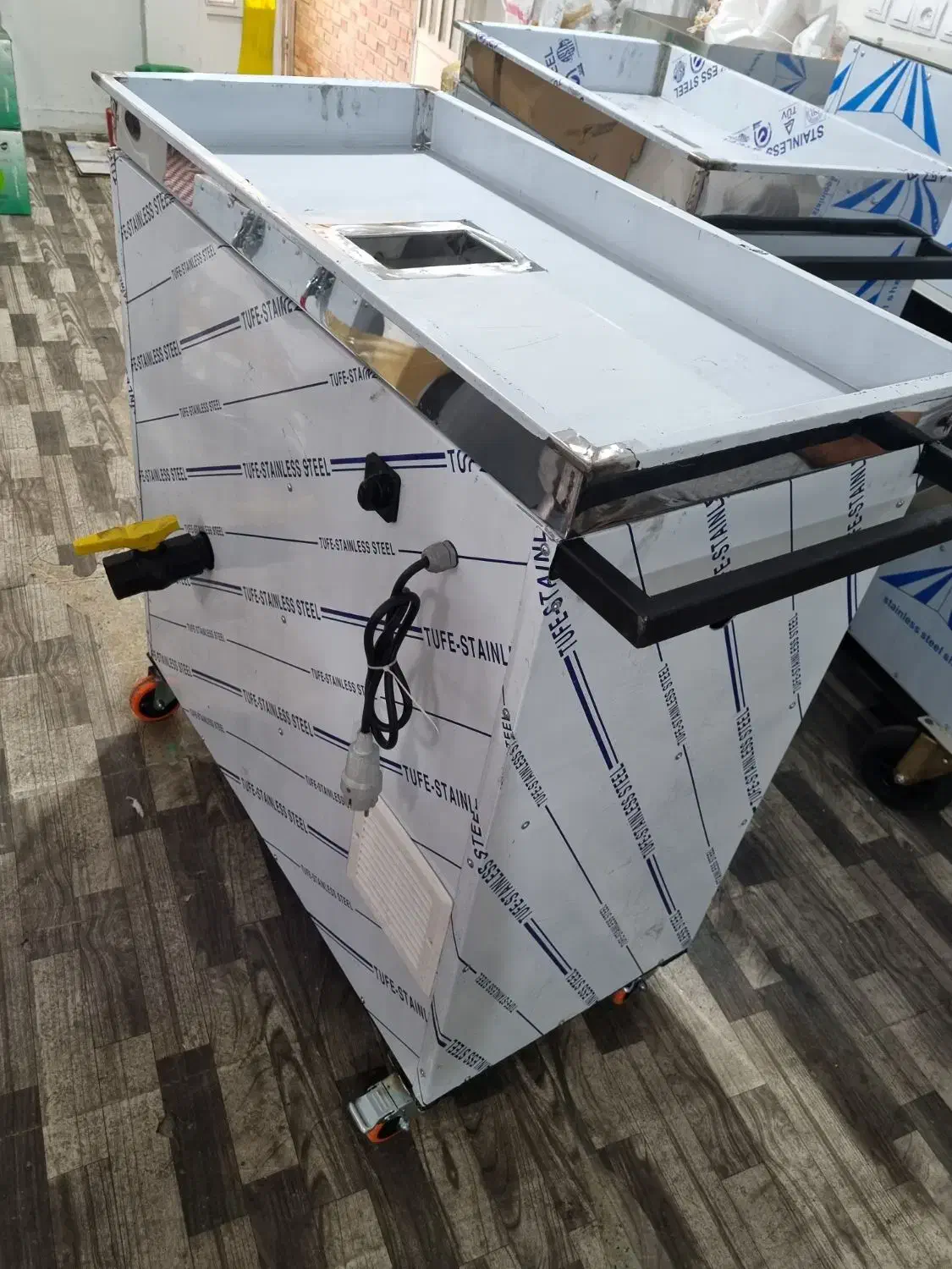 دستگاه آب سیب پرس آبلیمو Moten آب انگور اتو|کافی‌شاپ و رستوران|تهران, تهرانسر شمالی|دیوار