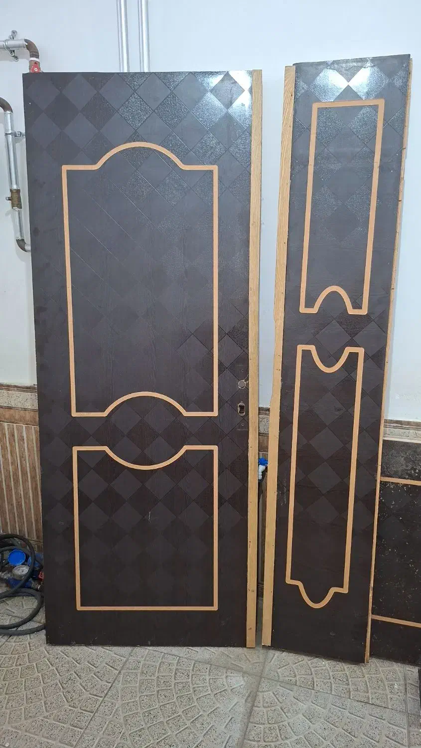 فروش دو عدد درب چوبی بدون دستگیره وچهارچوب|مصالح و تجهیزات ساختمان|پارس‌آباد, |دیوار