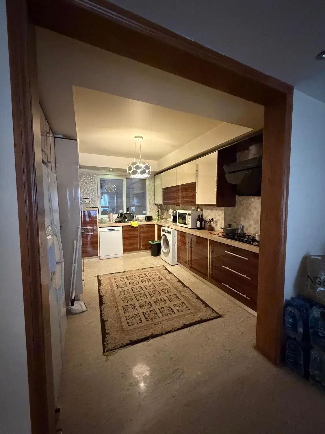 210 متر 3 خواب تکواحدی/فرعی اعیان نشین