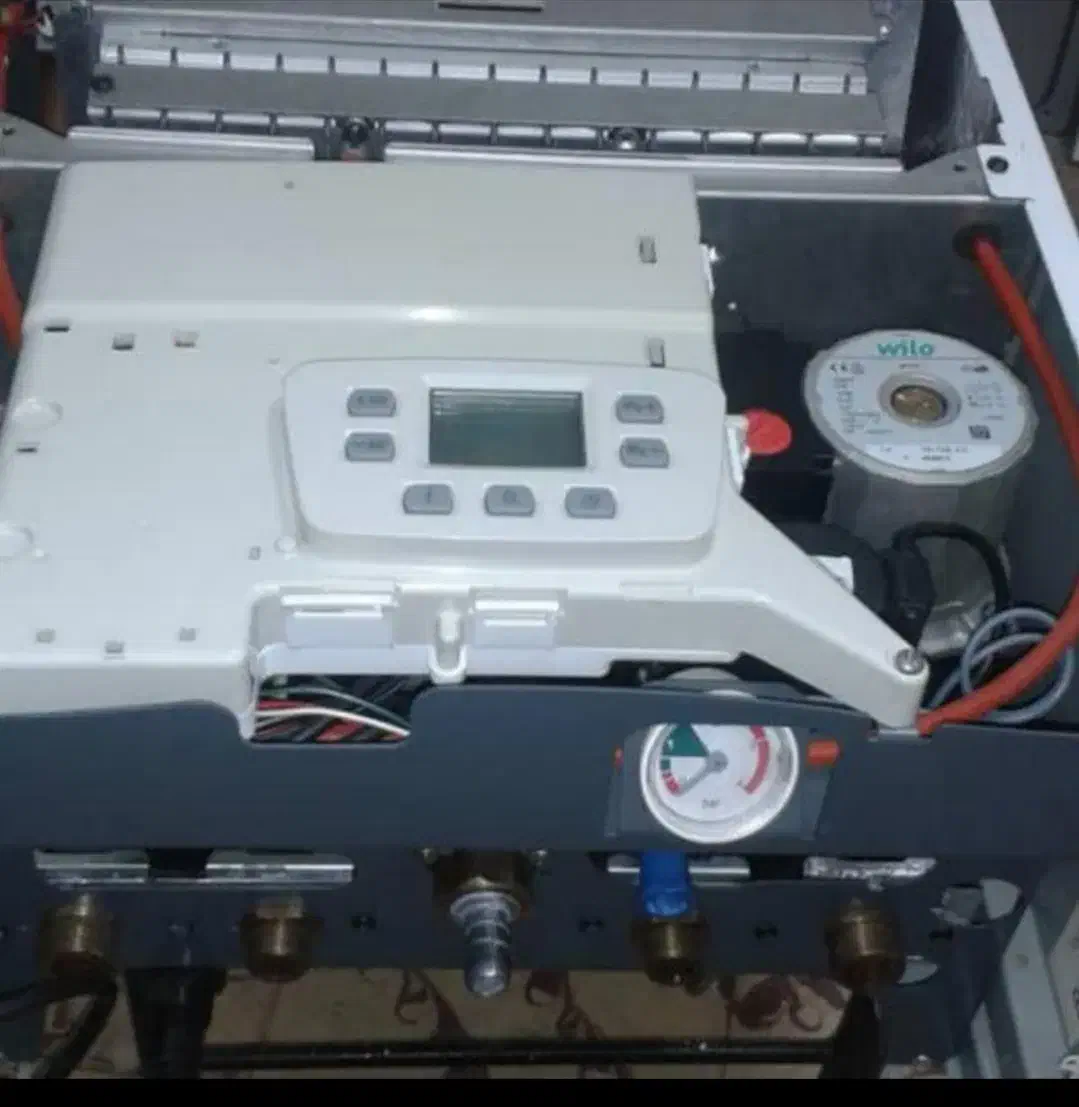 تعمیر تخصصی انواع پکیج و آبگرمکن(سرویسکار مجاز)|خدمات پیشه و مهارت|زنجان, |دیوار