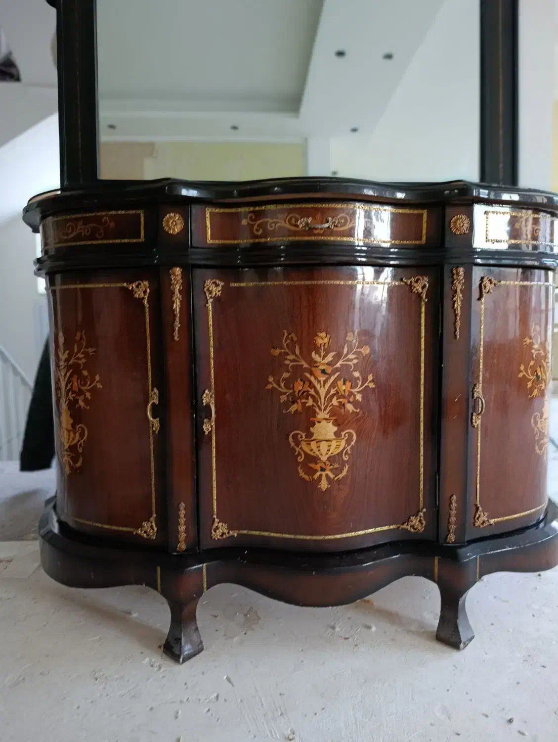 آینه کنسول|بوفه، ویترین، کنسول|تبریز, |دیوار