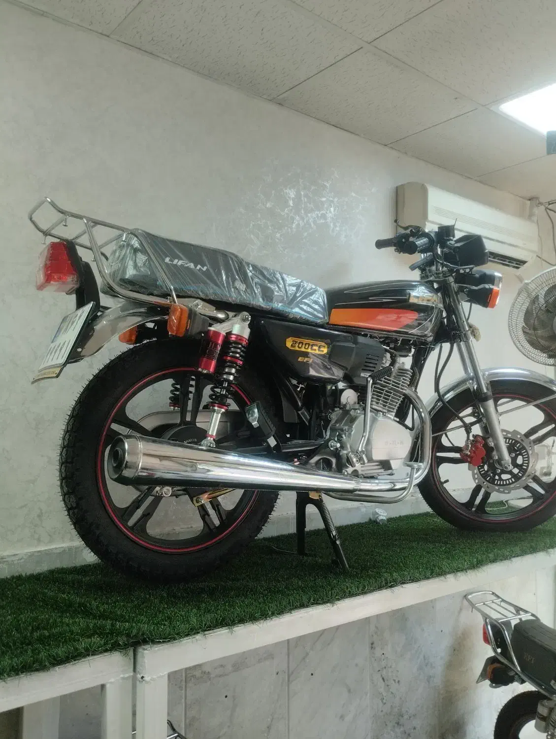 لیفان۲۰۰مدل۴۰۴خشک صفرکیلومتر|موتورسیکلت|مشهد, گلبرگ شمالی|دیوار