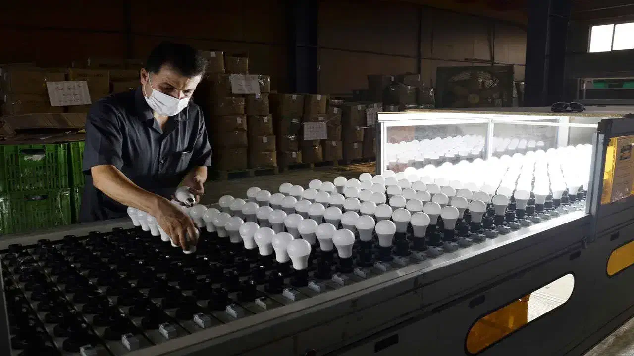 کارگر ساده فنی با جای خواب غذا|استخدام صنعتی، فنی، مهندسی|مشهد, شهرک امام هادی (شهرک غرب)|دیوار