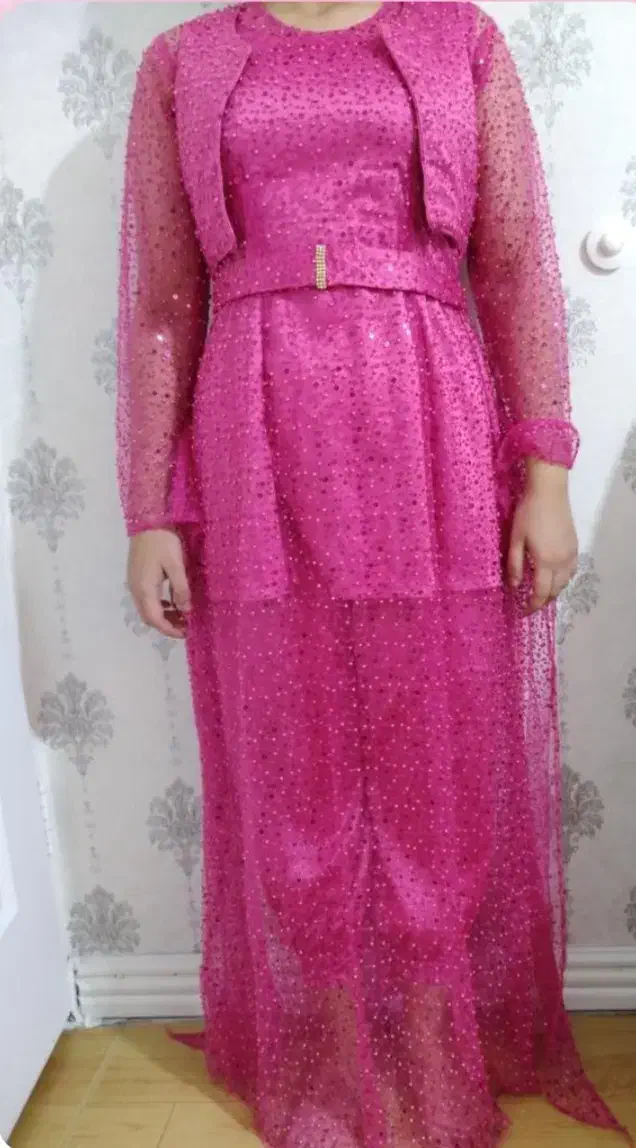 لباس|لباس|سنندج, |دیوار