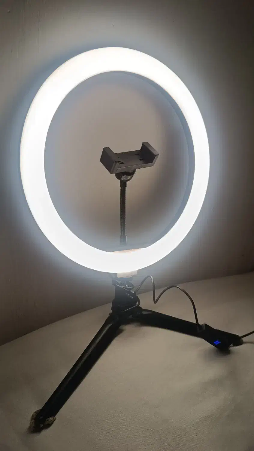 رینگ لایت|دوربین عکاسی و فیلم‌برداری|اصفهان, فجر|دیوار