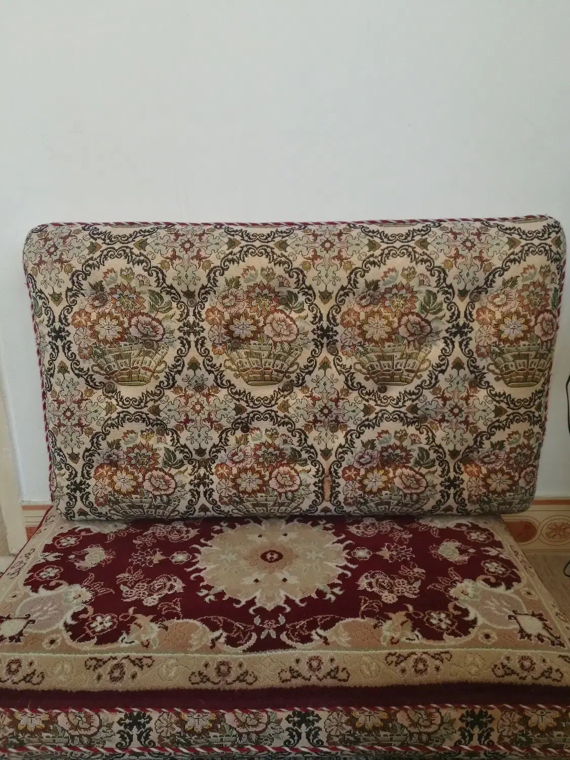 ۱۲ عدد پشتی|پشتی|سنندج, |دیوار