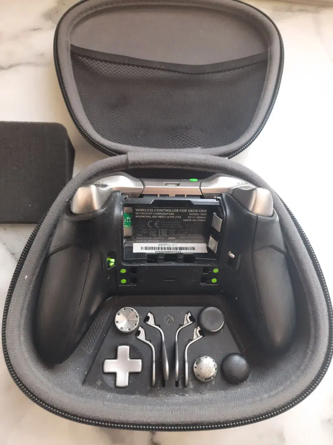 دسته ایکس باکس xbox الیت|کنسول، بازی ویدئویی و آنلاین|اندیشه, اندیشه فاز ۱|دیوار