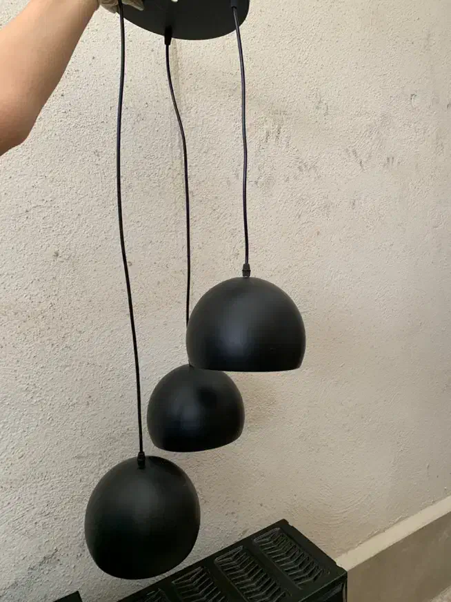 لوستر سقفی فلزی سه شاخه|لوستر و چراغ آویز|تهران, سوهانک|دیوار