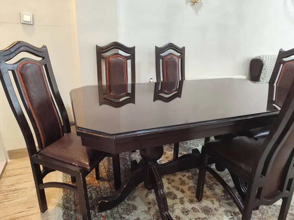 مبل آمریکایی چوب روسی 7 نفر و میز ناهار خوری 6 نفر|مبلمان خانگی و میز عسلی|تهران, دهقان|دیوار