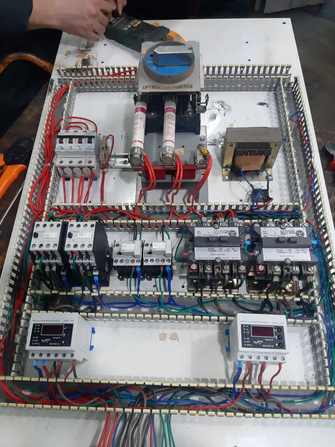 خدمات فنی|خدمات پیشه و مهارت|مبارکه, |دیوار