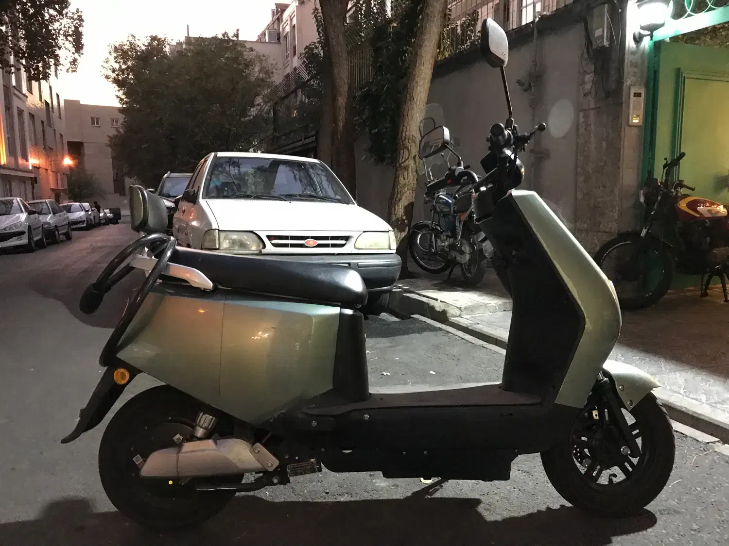 مدل موتورسیکلت برقی برای  بزرگسالان|موتورسیکلت|تهران, سهروردی|دیوار