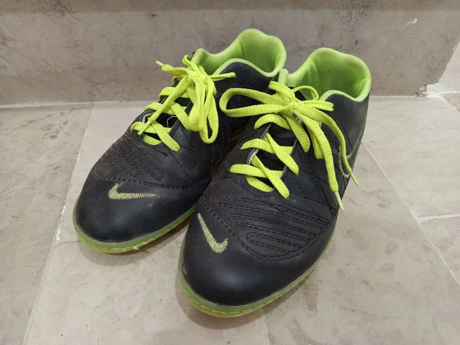 کفش فوتبال استوک|کیف، کفش، کمربند|اردبیل, |دیوار