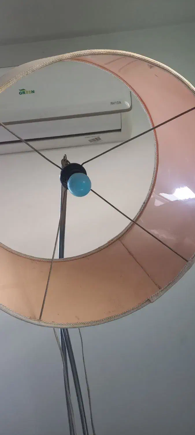 آباژور سالنی قوسی|چراغ خواب و آباژور|رشت, جهاد|دیوار