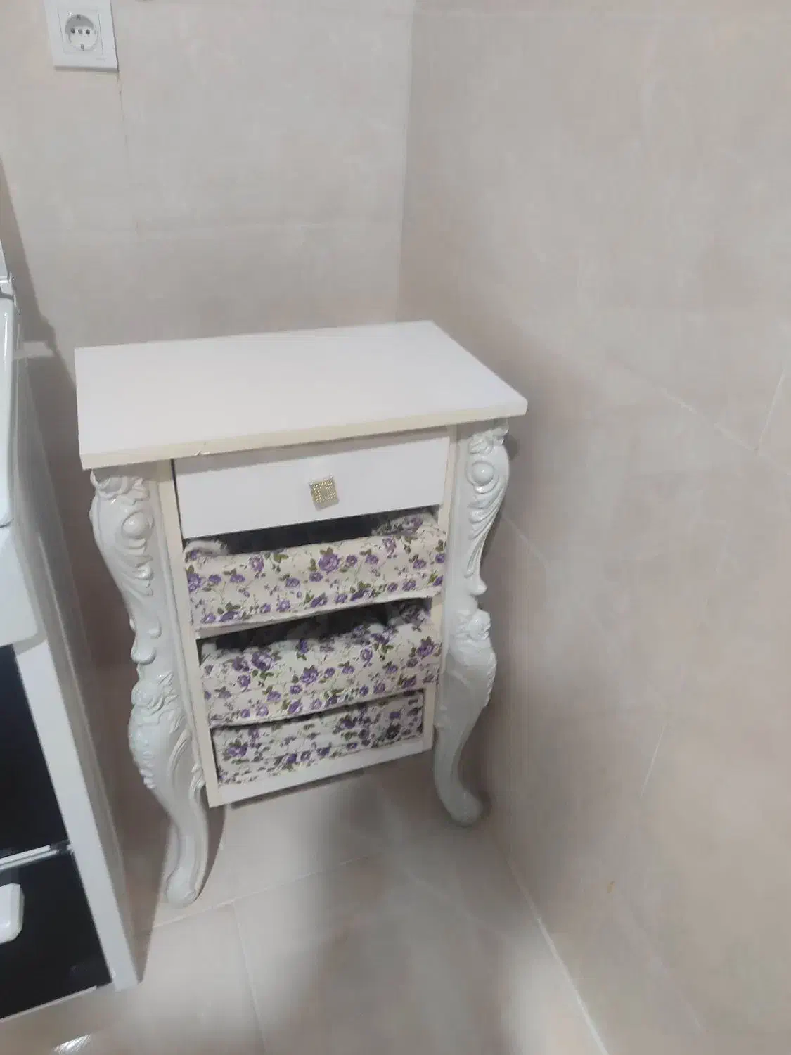 جا پیازی و....|مبلمان خانگی و میز عسلی|باشت, |دیوار