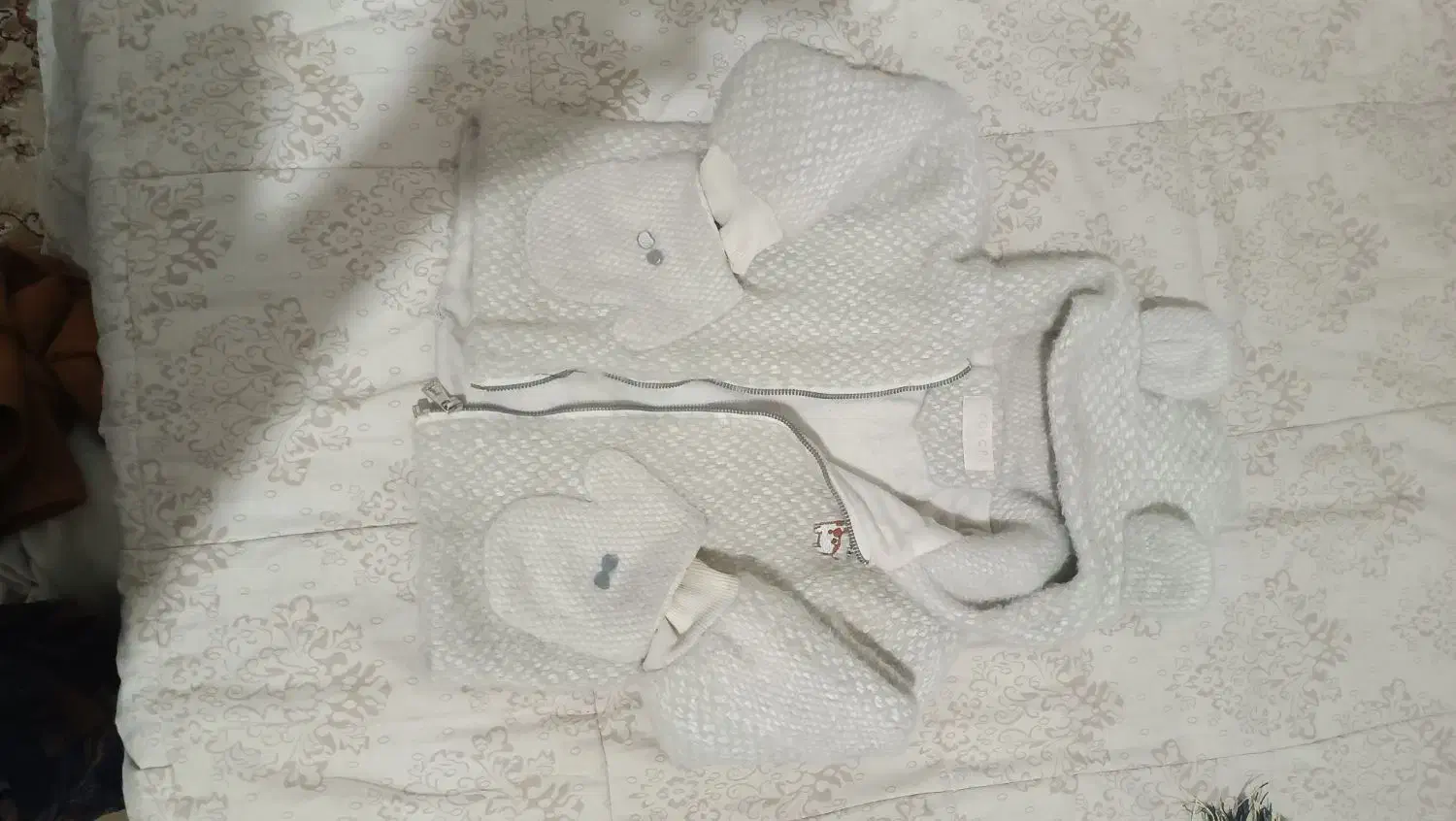 کاپشن خارجی  و کفش|کفش و لباس بچه|نورآباد, |دیوار