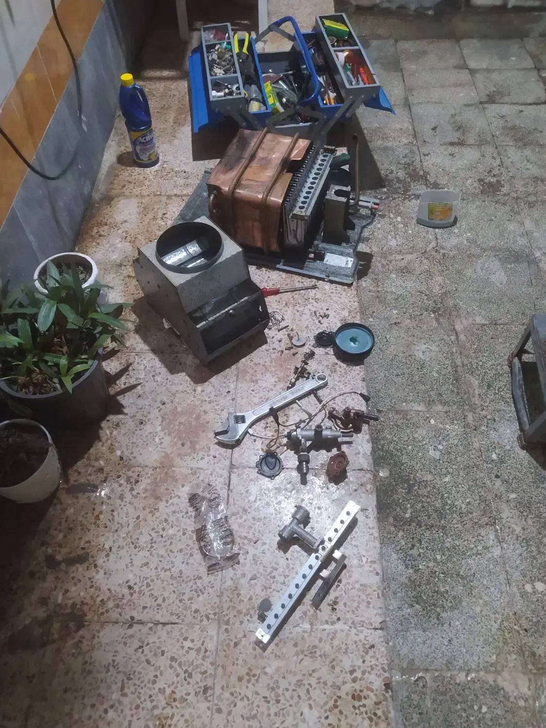 تعمیر ،سرویس و نصب انواع آبگرمکن و اجاق گاز|خدمات پیشه و مهارت|اهواز, کوی رمضان|دیوار