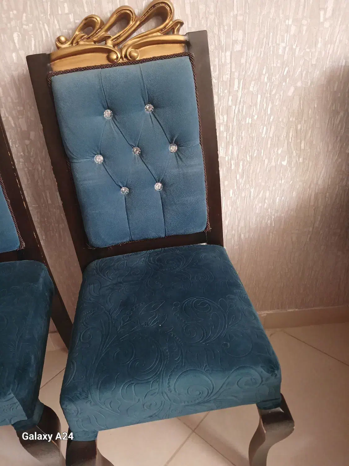 صندلی سالم|صندلی و نیمکت|اراک, |دیوار