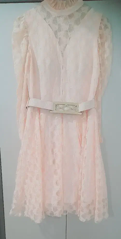 لباسدستدوم|لباس|هریس, |دیوار