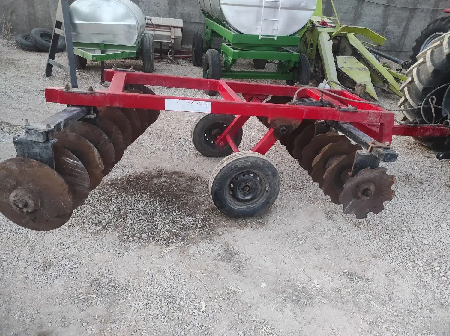 تراکتور دیسک|ماشین‌آلات صنعتی|بیضا, |دیوار