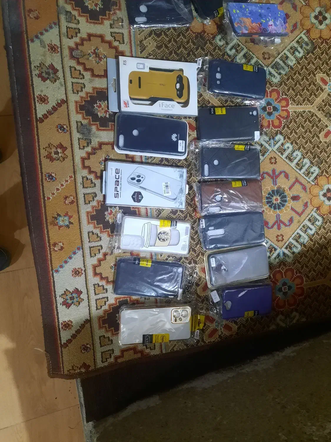 انواع قاب گوشی از مدل قدیمی بگیر تا جدید|لوازم جانبی موبایل و تبلت|خرم‌آباد, |دیوار