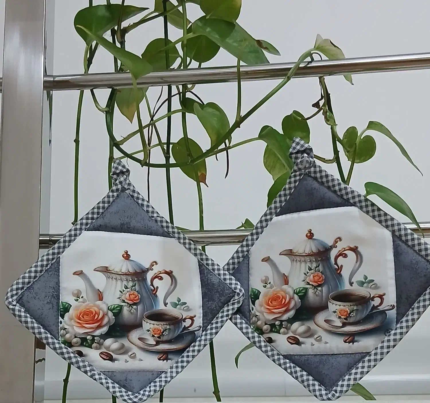 دستگیره پنلی|سفره، حوله، دستمال آشپزخانه|آران و بیدگل, |دیوار