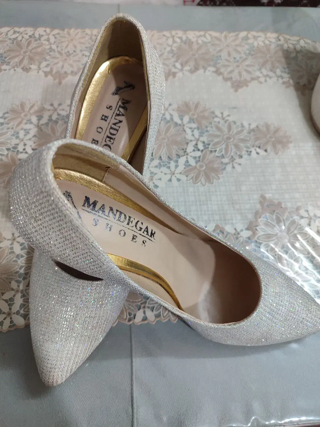 کفش عروس .|کیف، کفش، کمربند|بیرجند, |دیوار