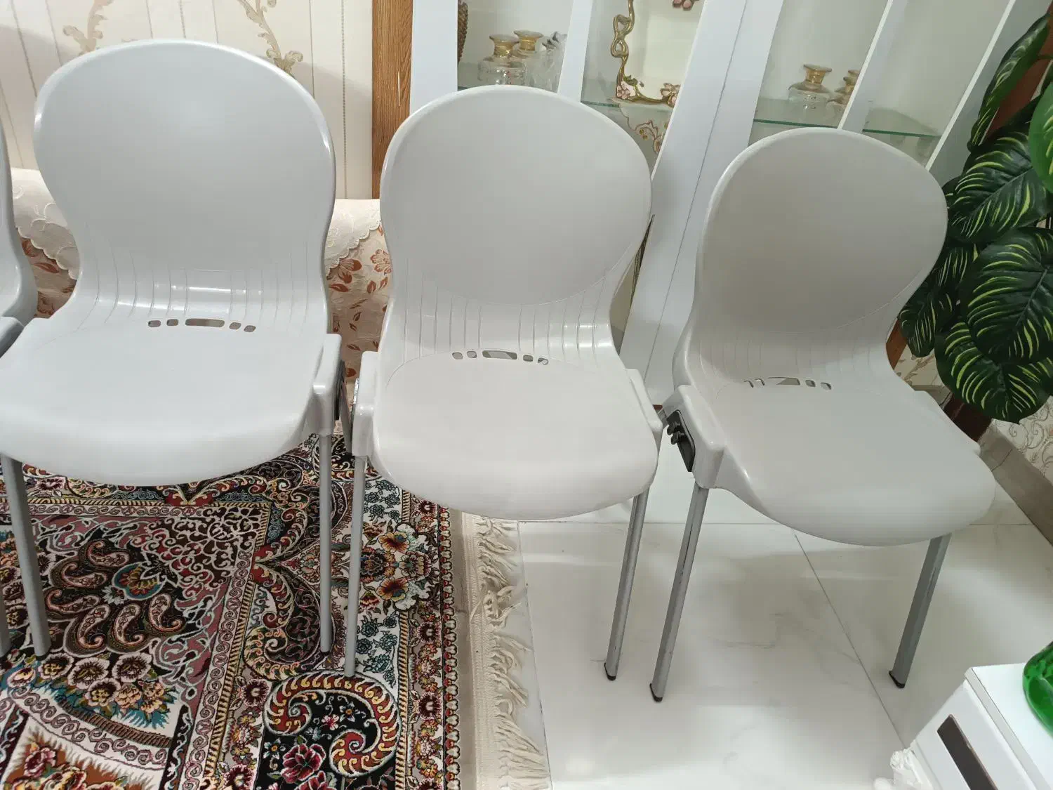 صندلی|صندلی و نیمکت|زاهدان, |دیوار