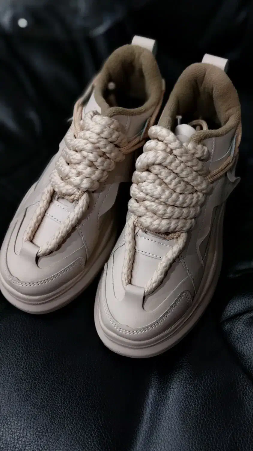 کتونی اسپرت رنگ کرم|کیف، کفش، کمربند|بابل, |دیوار