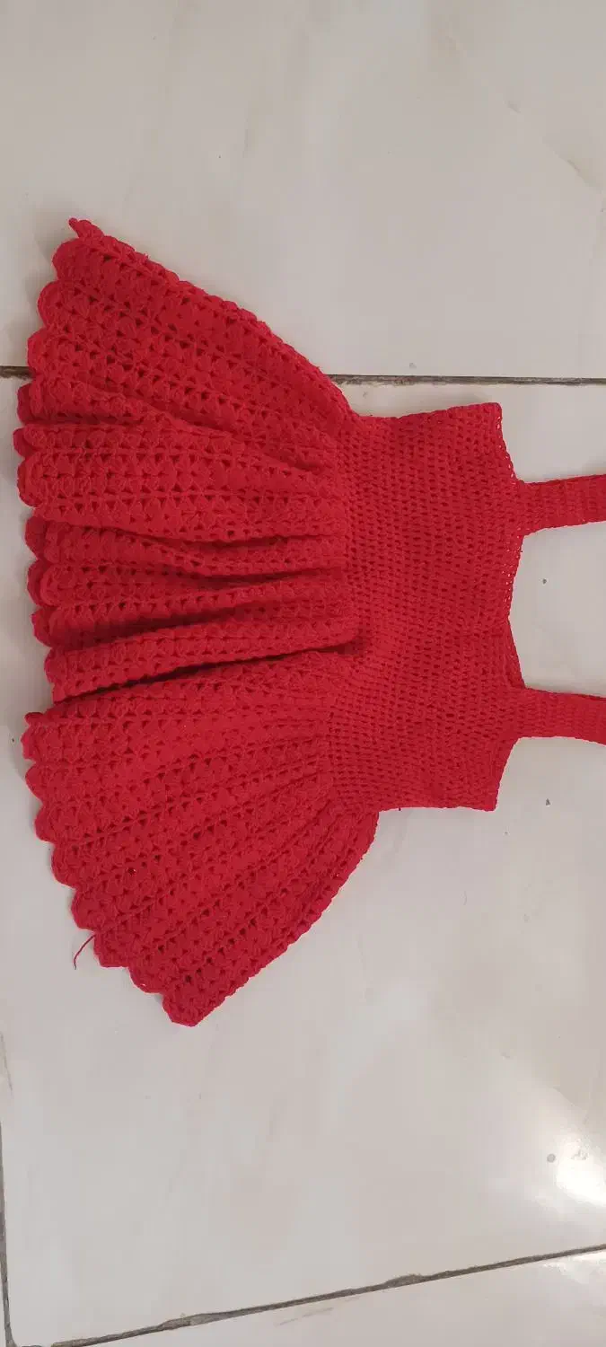 تعدادی لباس|لباس|مشکین‌دشت, |دیوار