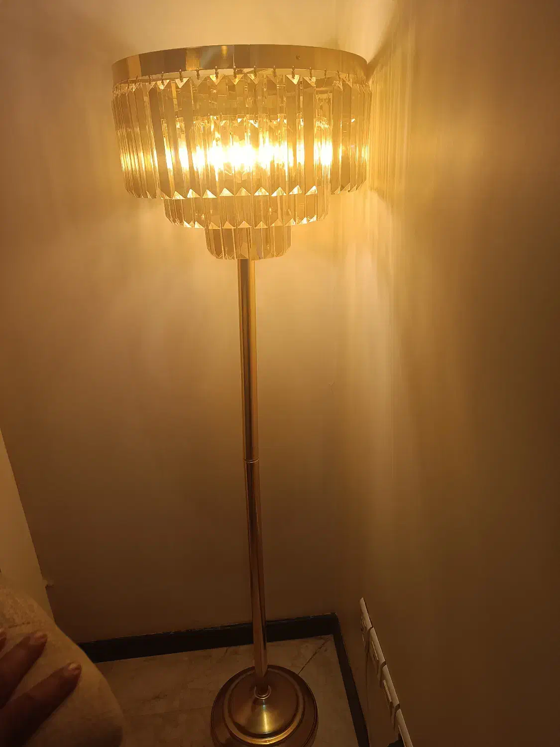 لوستر طلایی|لوستر و چراغ آویز|تهران, ونک|دیوار