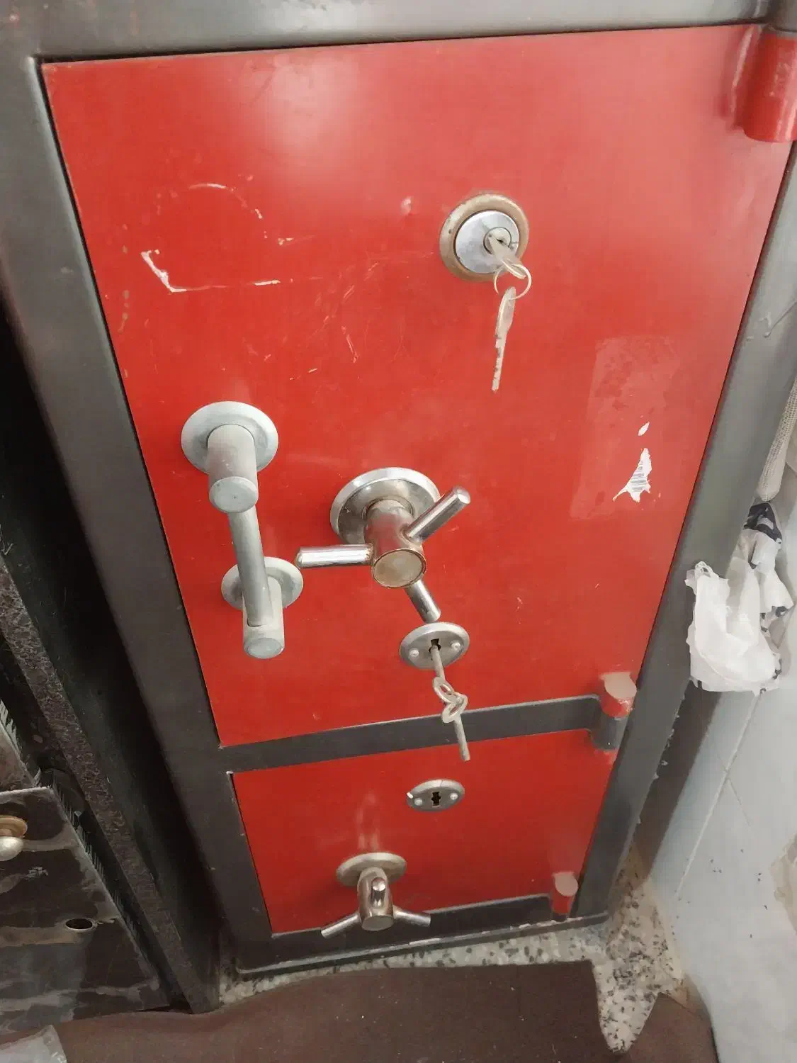 گاوصندوق نو|ابزارآلات|مرودشت, بیست متری بیمارستان|دیوار