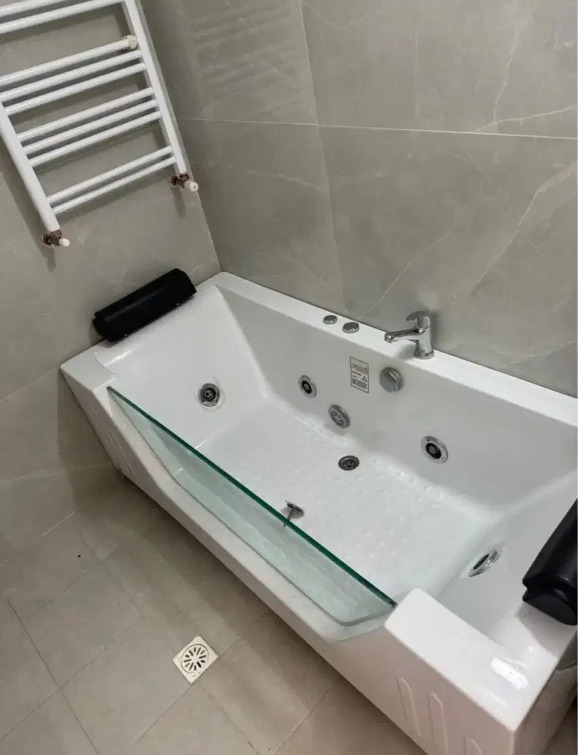 154 متر/ تکواحدی/ بر ساحلی جهادگران|فروش آپارتمان|خرمآباد, |دیوار