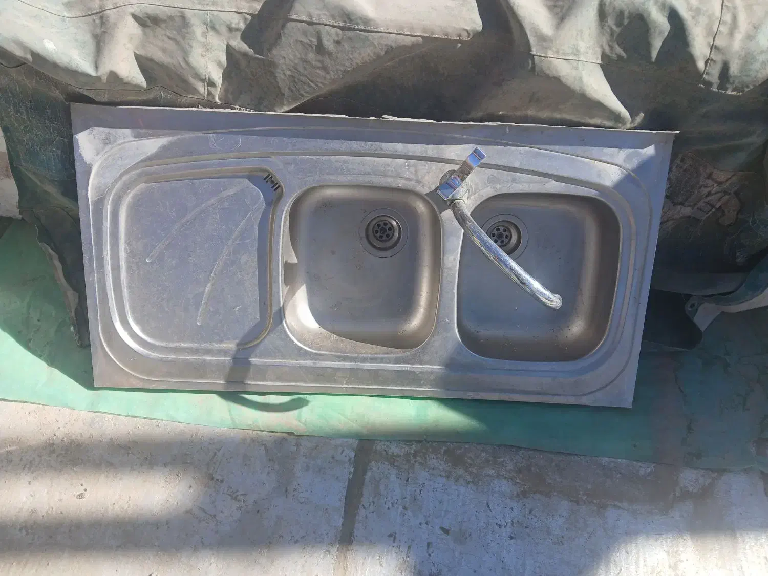 سینک دو لگنه با شیرآلات و شلنگ و سیفون|مصالح و تجهیزات ساختمان|هرسین, |دیوار