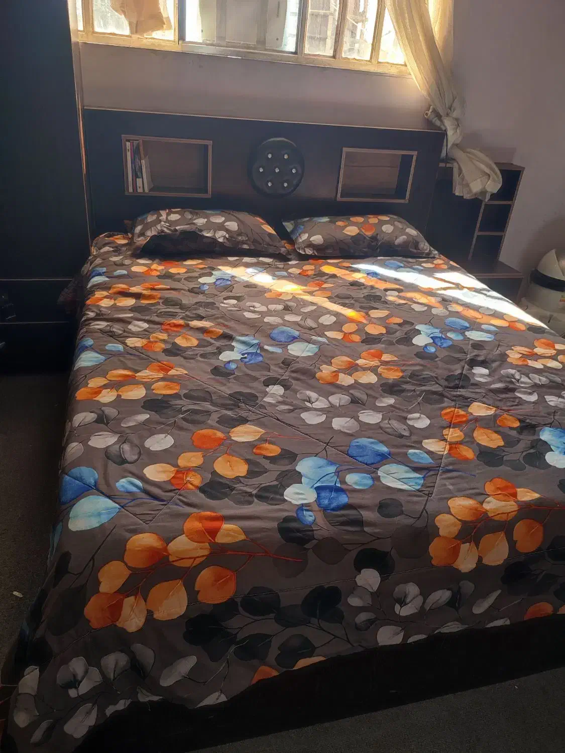 سرویس خواب|تخت و سرویس خواب|شیراز, شریف‌آباد|دیوار