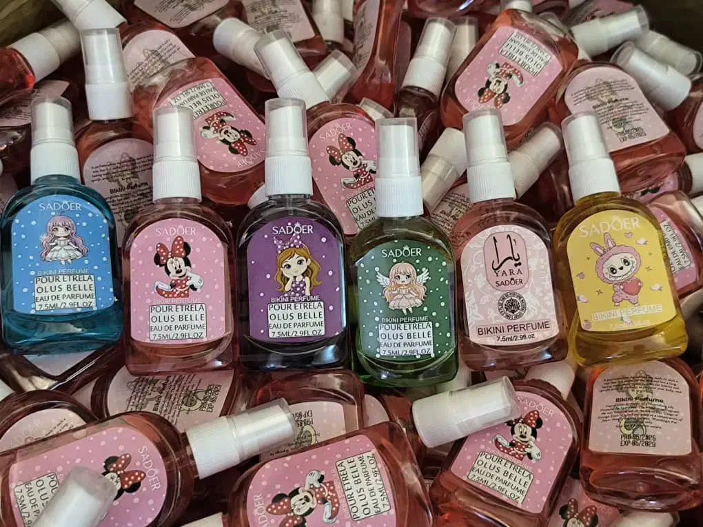 لوازم آرایشی بهداشتی|آرایشی، بهداشتی، درمانی|بروجن, |دیوار