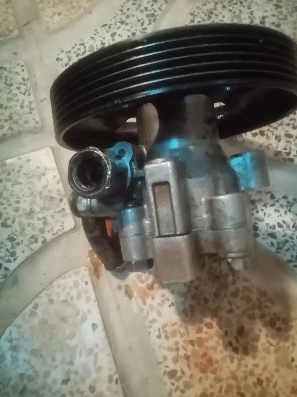 یک عدد پمپ هیدرولیک پژو|قطعات یدکی و لوازم جانبی|آباده, |دیوار