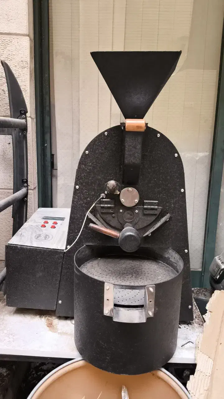 رستر قهوه|کافی‌شاپ و رستوران|اصفهان, حسین‌آباد|دیوار