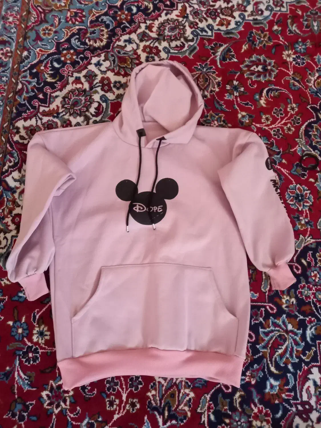 هودی|لباس|خلخال, |دیوار