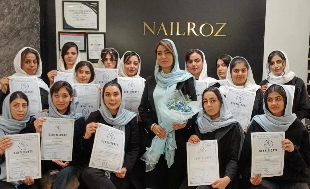 فقط ۲میلیون ۸۰۰ آموزش تضمینی کاشت ناخن|خدمات آموزشی|مشهد, فلسطین|دیوار