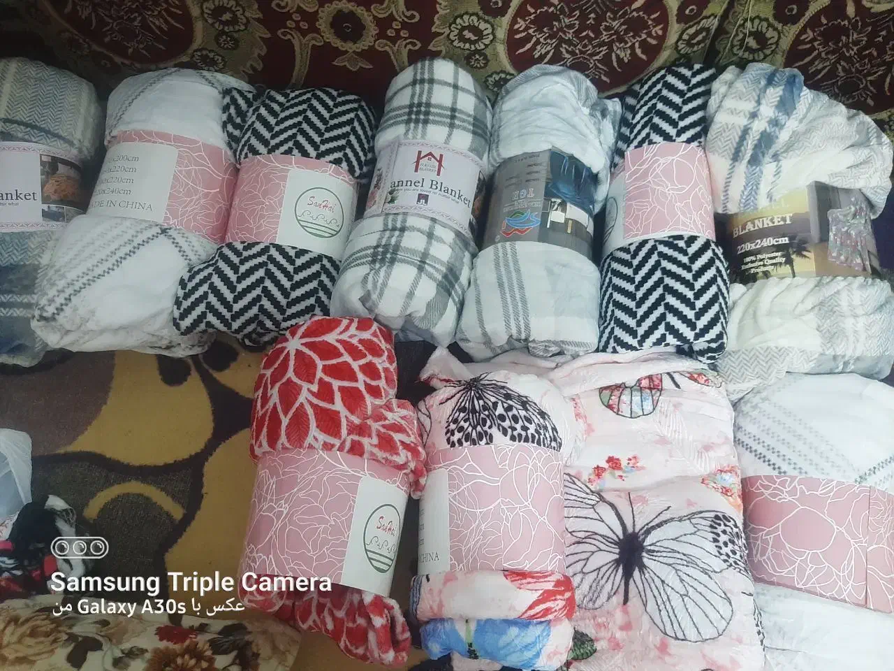 پتو مسافرتی|رختخواب، بالش، پتو|دهدشت, |دیوار